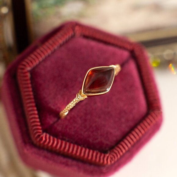 Natural Amber Gold Ring, Dainty Ring, Stacking Rings - Picture 4 of 11